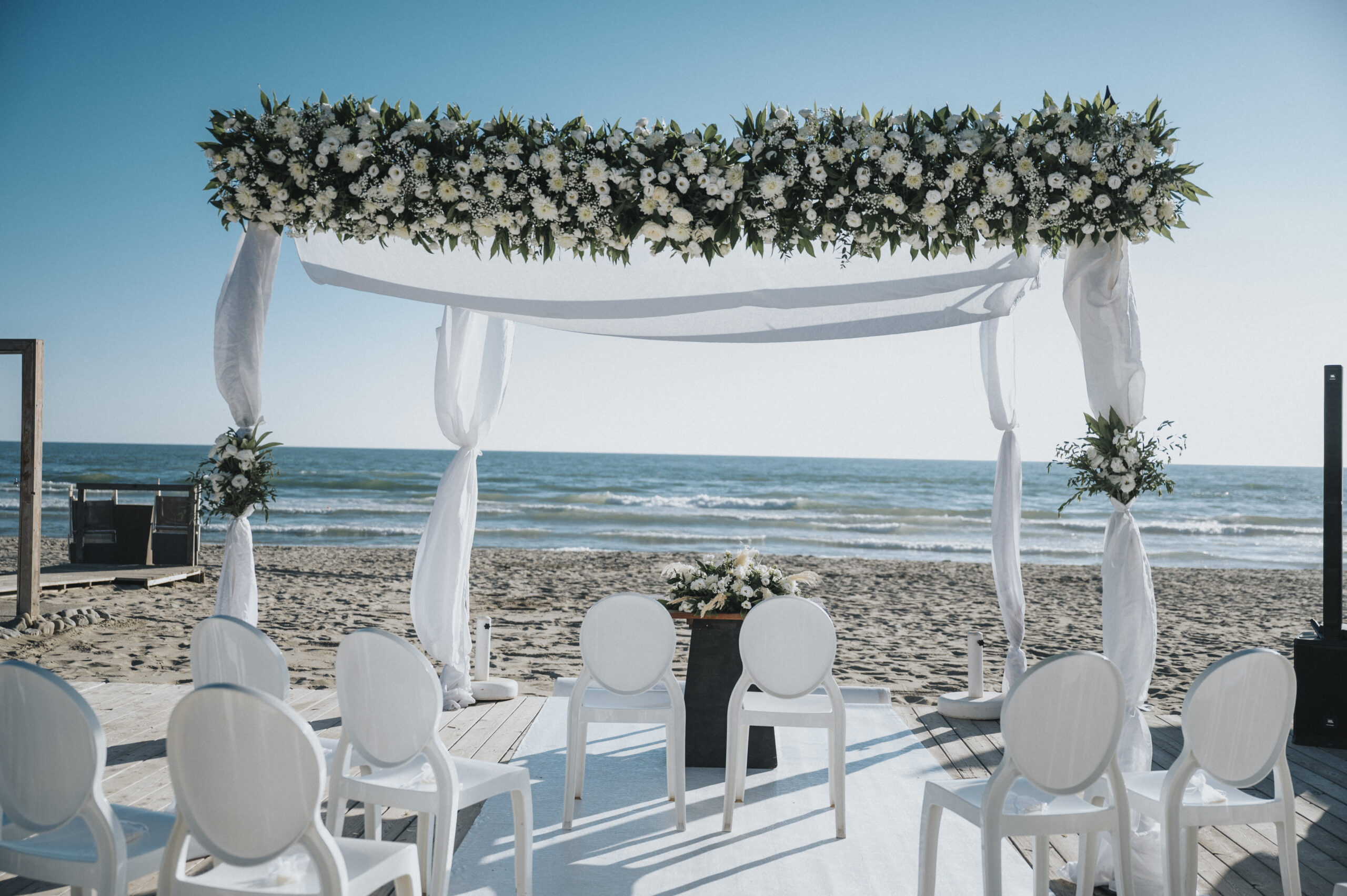 matrimonio spettacolare in spiaggia